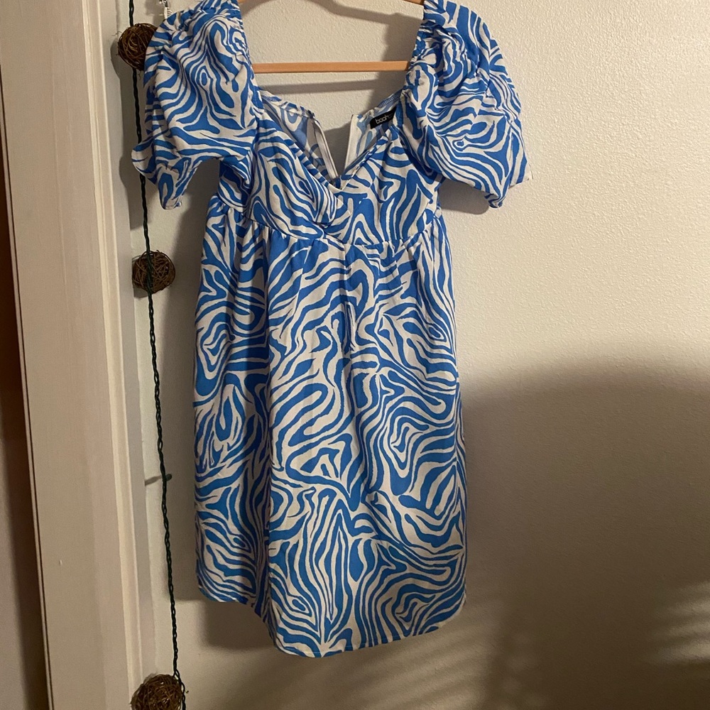 Boohoo blue zebra print dress, size 4